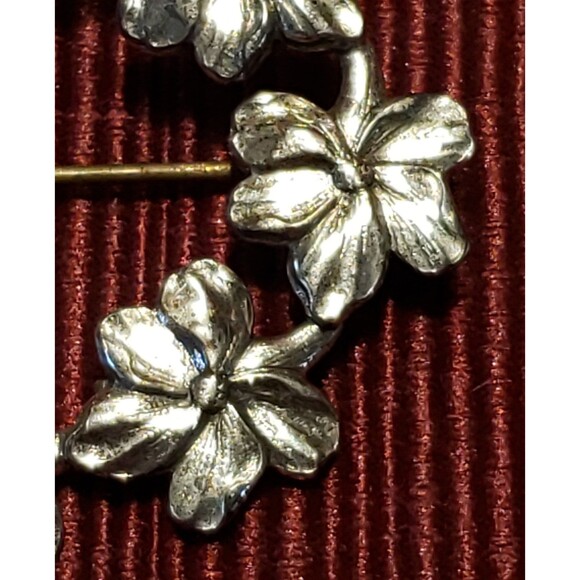 Vintage Unsigned Sterling Silver Oval Floral Metal Brooch/Pin - Picture 5 of 6